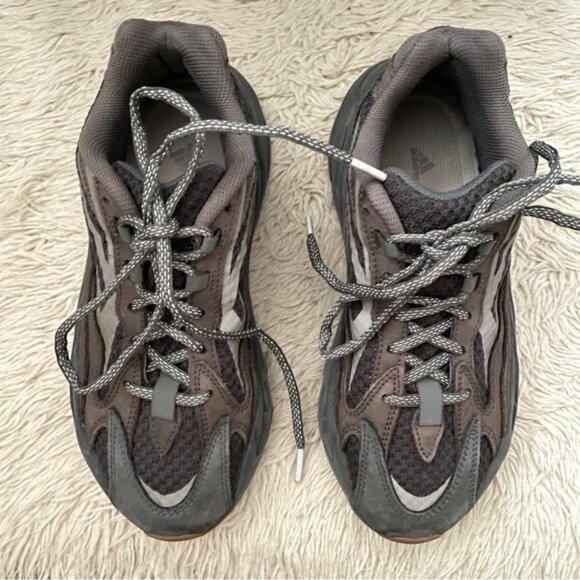 adidas Yeezy Boost 700 V2 Sneakers -  Women's 7 / Men's 6 (2019) - Picture 9 of 12